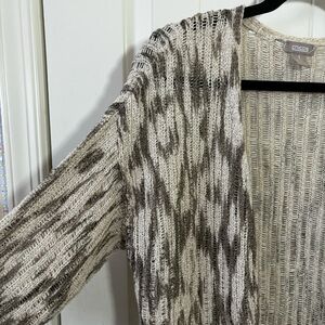 Chicos Cardigan Sweater Tan White Open Knit Size 1  E2